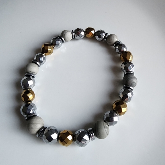Gasped Zebra  and Hematite  Beaded Bracelet - Picture 2 of 3